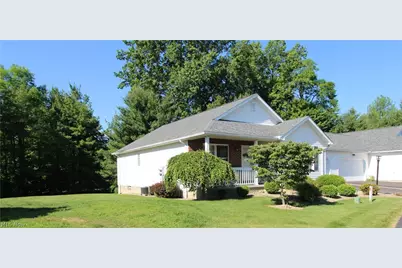 13 Hedgerows, New Middletown, OH 44442 - Photo 3