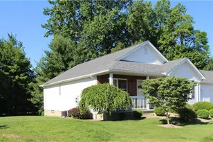 13 Hedgerows, New Middletown, OH 44442 - Photo 3