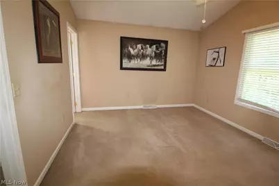 13 Hedgerows, New Middletown, OH 44442 - Photo 17