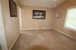 13 Hedgerows, New Middletown, OH 44442 - Photo 17