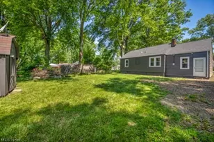 660 Rokeby Rd, Eastlake, OH 44095 - Photo 23