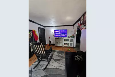2567 E 38th Street, Lorain, OH 44055 - Photo 5