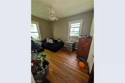 2567 E 38th Street, Lorain, OH 44055 - Photo 9