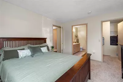 1456 Buckingham Gate A Boulevard, Cuyahoga Falls, OH 44221 - Photo 19