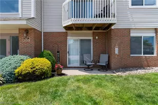 1456 Buckingham Gate A Blvd, Cuyahoga Falls, OH 44221 - Photo 25
