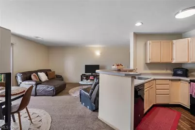 1456 Buckingham Gate A Boulevard, Cuyahoga Falls, OH 44221 - Photo 13