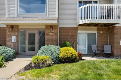 1456 Buckingham Gate A Boulevard, Cuyahoga Falls, OH 44221 - Photo 3