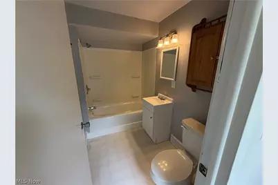218 Main Street W, Beach City, OH 44608 - Photo 33