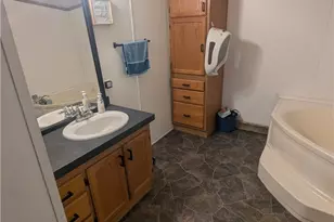 17960 Raven Rd, Salesville, OH 43778 - Photo 19