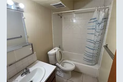 787 E Wilbeth Road #7, Akron, OH 44306 - Photo 5