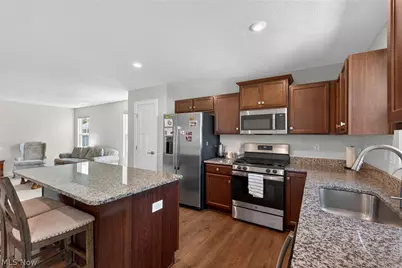 994 Sunrise Way, Akron, OH 44312 - Photo 9