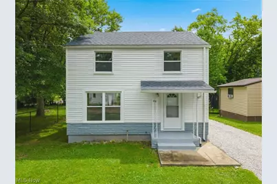 445 Oak Avenue, Alliance, OH 44601 - Photo 1
