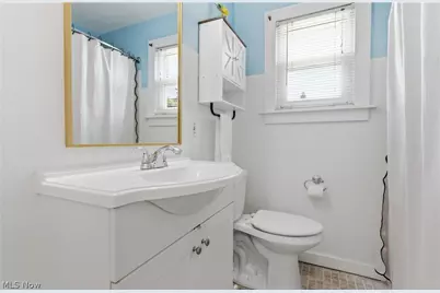 3875 E 38th Street, Newburgh Heights, OH 44105 - Photo 15