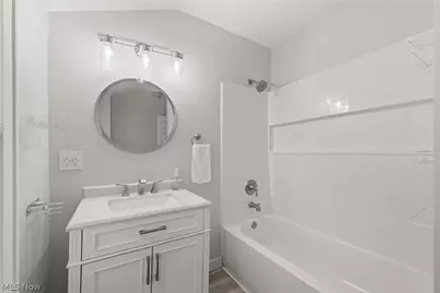 1395 Delia Avenue, Akron, OH 44320 - Photo 23