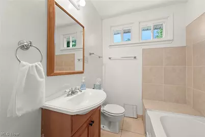 1395 Delia Avenue, Akron, OH 44320 - Photo 29