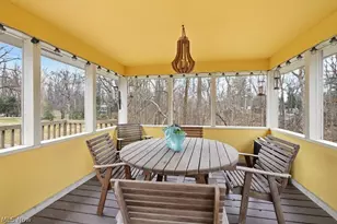 905 Heritage Ln, Bath, OH 44333 - Photo 13