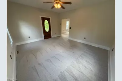 413 W Main Street, South Amherst, OH 44001 - Photo 3