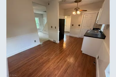 413 W Main Street, South Amherst, OH 44001 - Photo 7