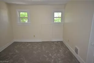 900 Sherman St, Akron, OH 44311 - Photo 21