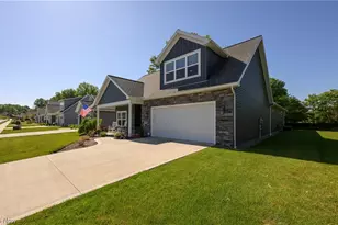 1970 Hawthorn Ct, North Canton, OH 44720 - Photo 3