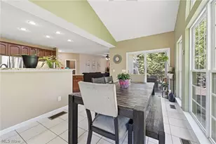 4709 Quincy Dr, Akron, OH 44321 - Photo 5