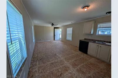 205 Larkstone Place, Elyria, OH 44035 - Photo 5