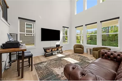 9235 Ledge View Terrace, Grandview Heights, OH 44147 - Photo 5