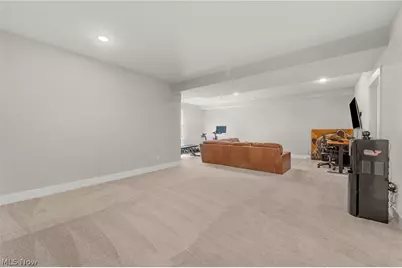 9235 Ledge View Terrace, Grandview Heights, OH 44147 - Photo 31