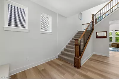 9235 Ledge View Terrace, Grandview Heights, OH 44147 - Photo 3