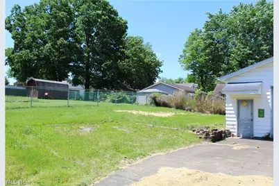 649 Standish Street NW, Massillon, OH 44647 - Photo 11