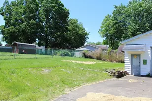 649 Standish St NW, Massillon, OH 44647 - Photo 11