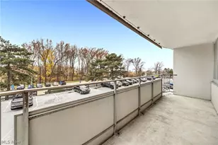 12900 Lake Ave, Oakwood, OH 44107 - Photo 17