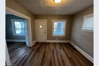 10514 Way Avenue, Loveland, OH 44105 - Photo 7