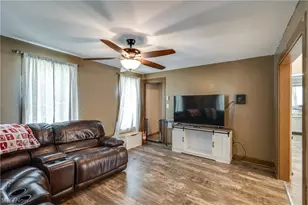 202 S Market St, Shreve, OH 44676 - Photo 3
