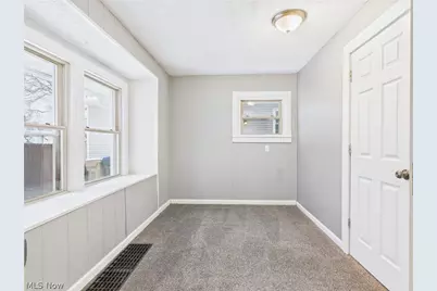 754 Arcadia Avenue, Cuyahoga Falls, OH 44221 - Photo 11