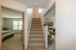 1055 N Jefferson St, Medina, OH 44256 - Photo 17