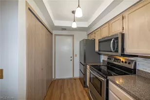 1055 N Jefferson St, Medina, OH 44256 - Photo 15