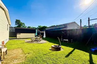 531 Herrick St, Uhrichsville, OH 44683 - Photo 5
