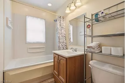 744 Utica Avenue, Akron, OH 44312 - Photo 21