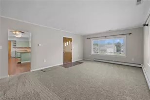 1068 Hilbish Ave, Akron, OH 44312 - Photo 7