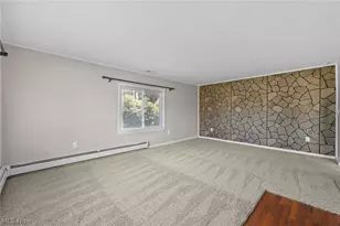 1068 Hilbish Ave, Akron, OH 44312 - Photo 5
