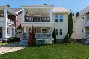 2035 Chesterland Ave, Oakwood, OH 44107 - Photo 1