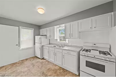 142 Canton Road, Akron, OH 44312 - Photo 11
