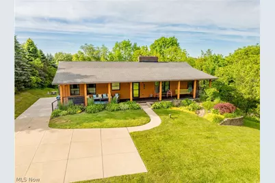 207 Mount Pleasant Road, Green, OH 44216 - Photo 1