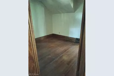 949 W Exchange Street, Akron, OH 44302 - Photo 9