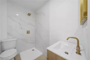 1339 W 95th St, Loveland, OH 44102 - Photo 11