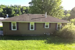 37 Olive St, Caldwell, OH 43724 - Photo 3