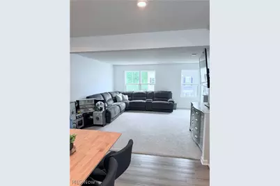 121 Palm Court, Painesville Twp, OH 44077 - Photo 5