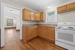 578 Plum Ave, Akron, OH 44305 - Photo 11