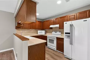 139 Mulberry Ln, Munroe Falls, OH 44262 - Photo 9